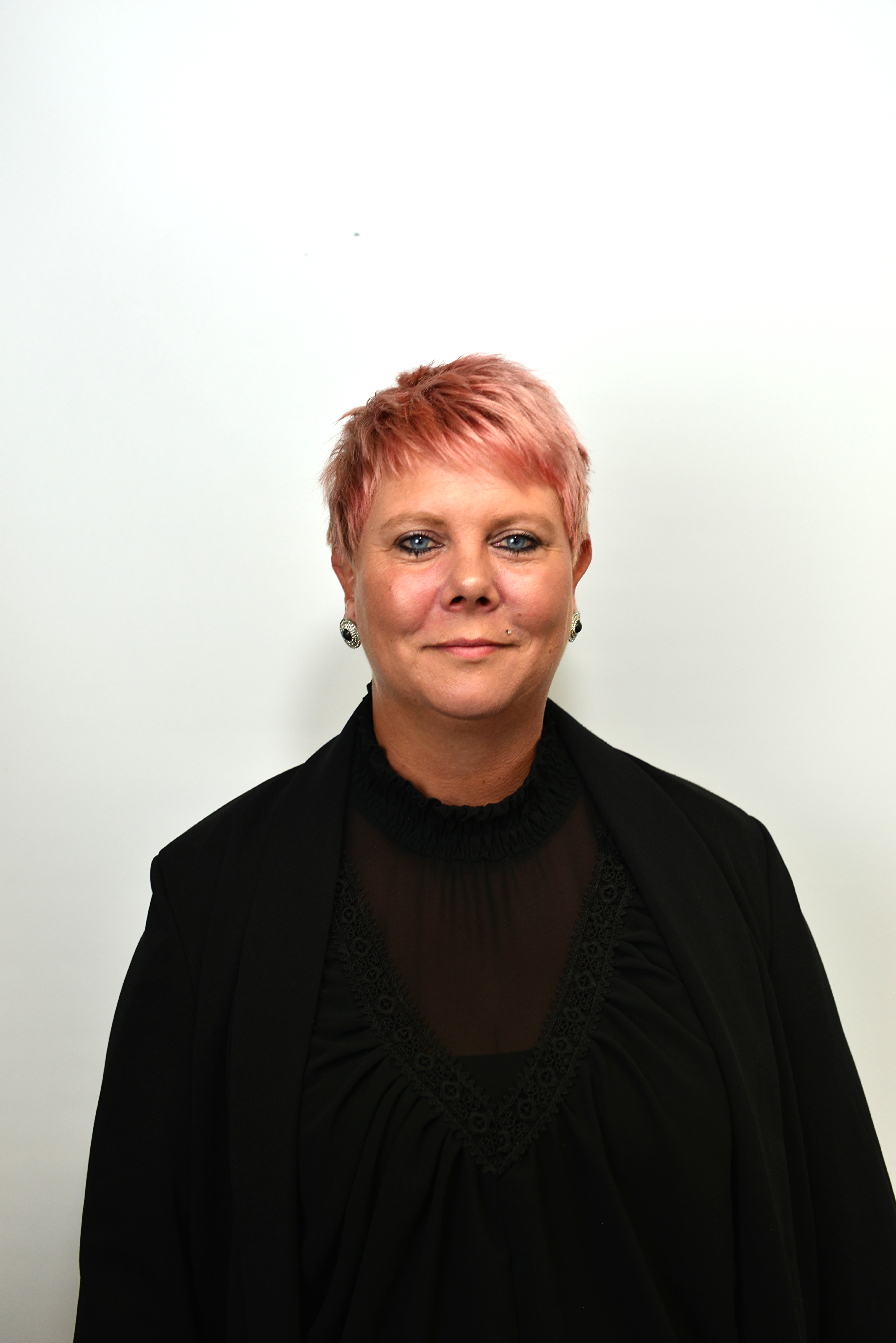 Fabienne Keck - Human Resources / Finance